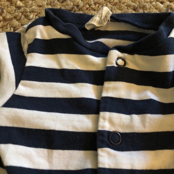 Baby rompers (0-1 month size) - Picture 4 of 5